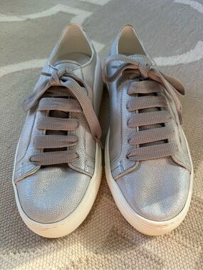 Mens To Boot DESIGNER Italian Metallic Silver Leather Sneakers w/Gray Laces s11